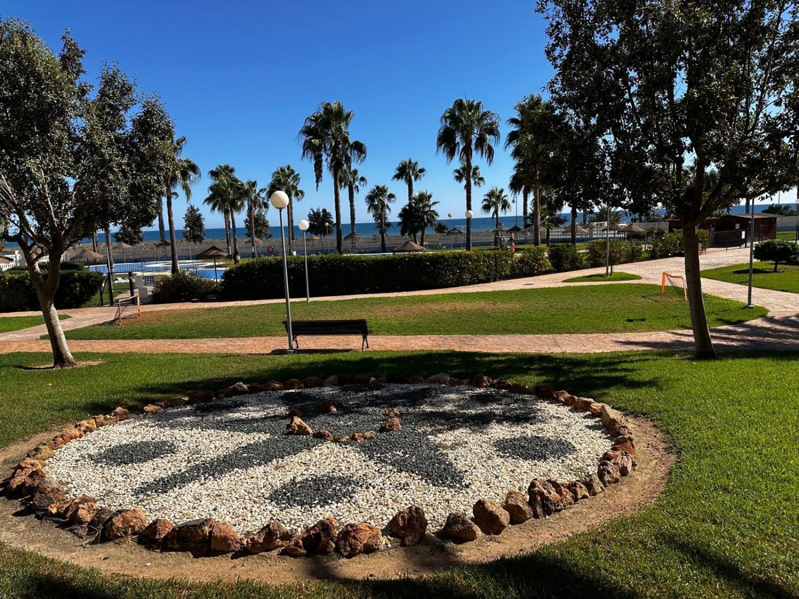 Luxurious Spacious Three Bedroom Apartment On Beachfront Almerimar Eksteriør bilde
