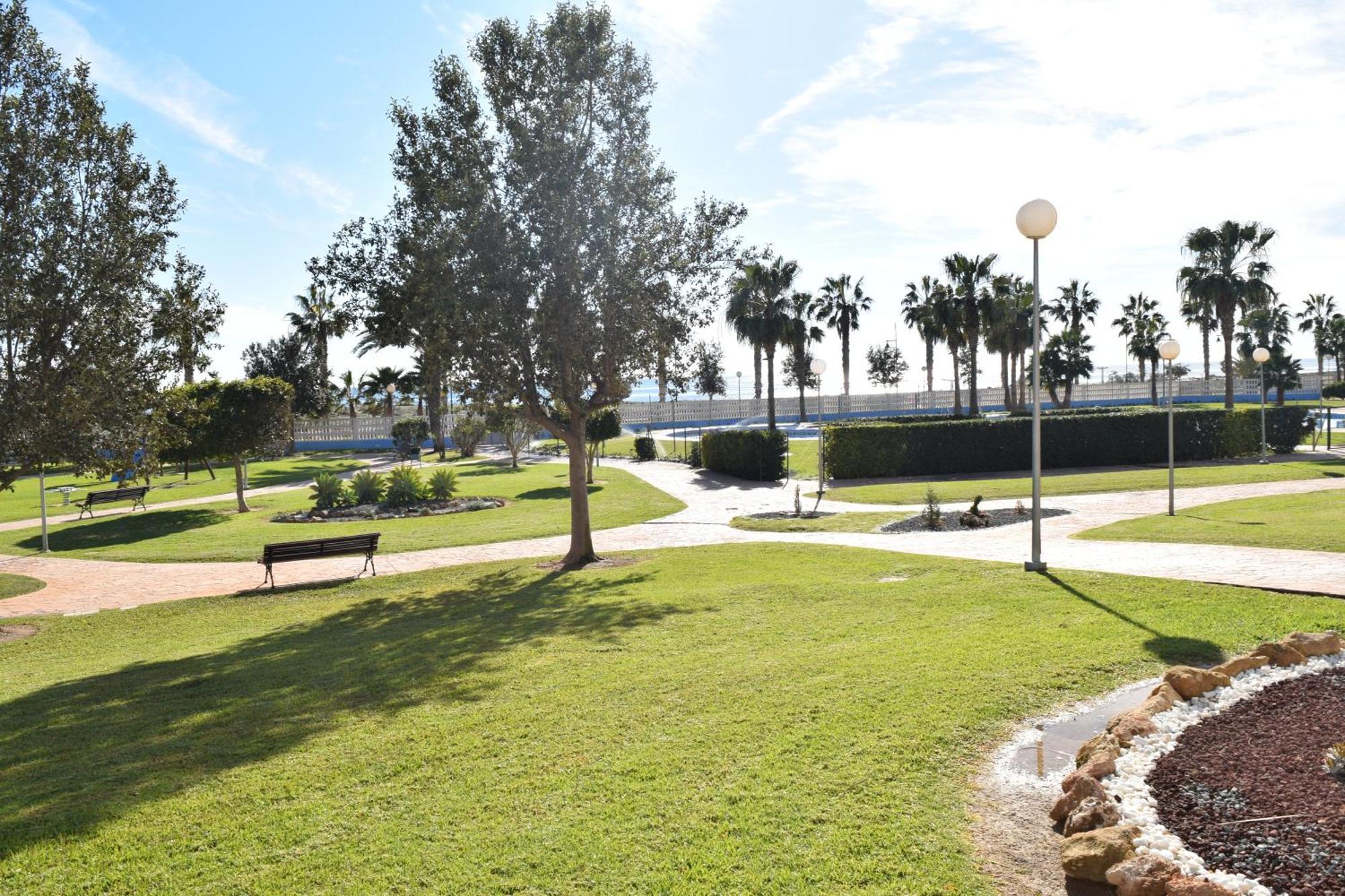 Luxurious Spacious Three Bedroom Apartment On Beachfront Almerimar Eksteriør bilde